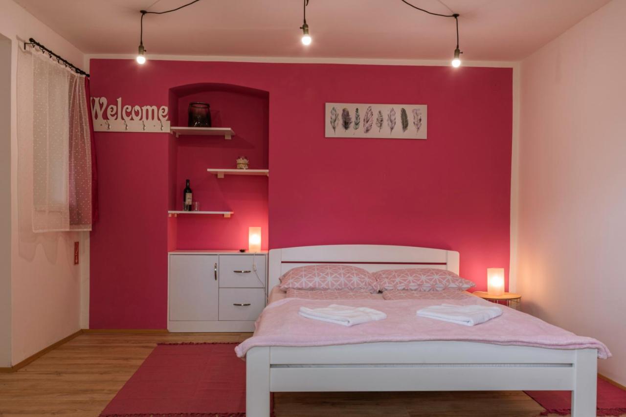 Julia Apartman Pacir 외부 사진