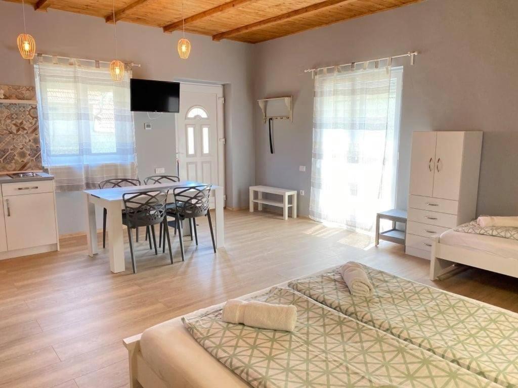 Julia Apartman Pacir 외부 사진
